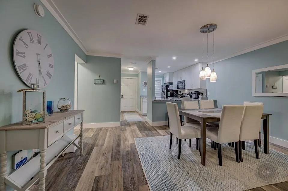 Our Happy Place! Seasonal Beach Srv! Pool & Gulf Views! Panama City Beach Holiday home