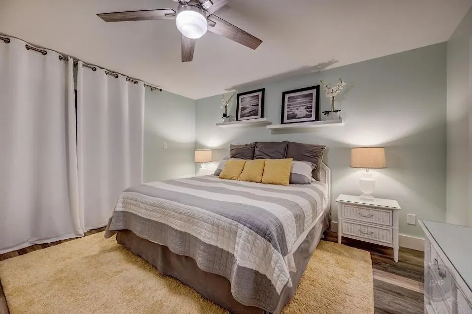 Holiday home Our Happy Place! Seasonal Beach Srv! Pool & Gulf Views! Panama City Beach